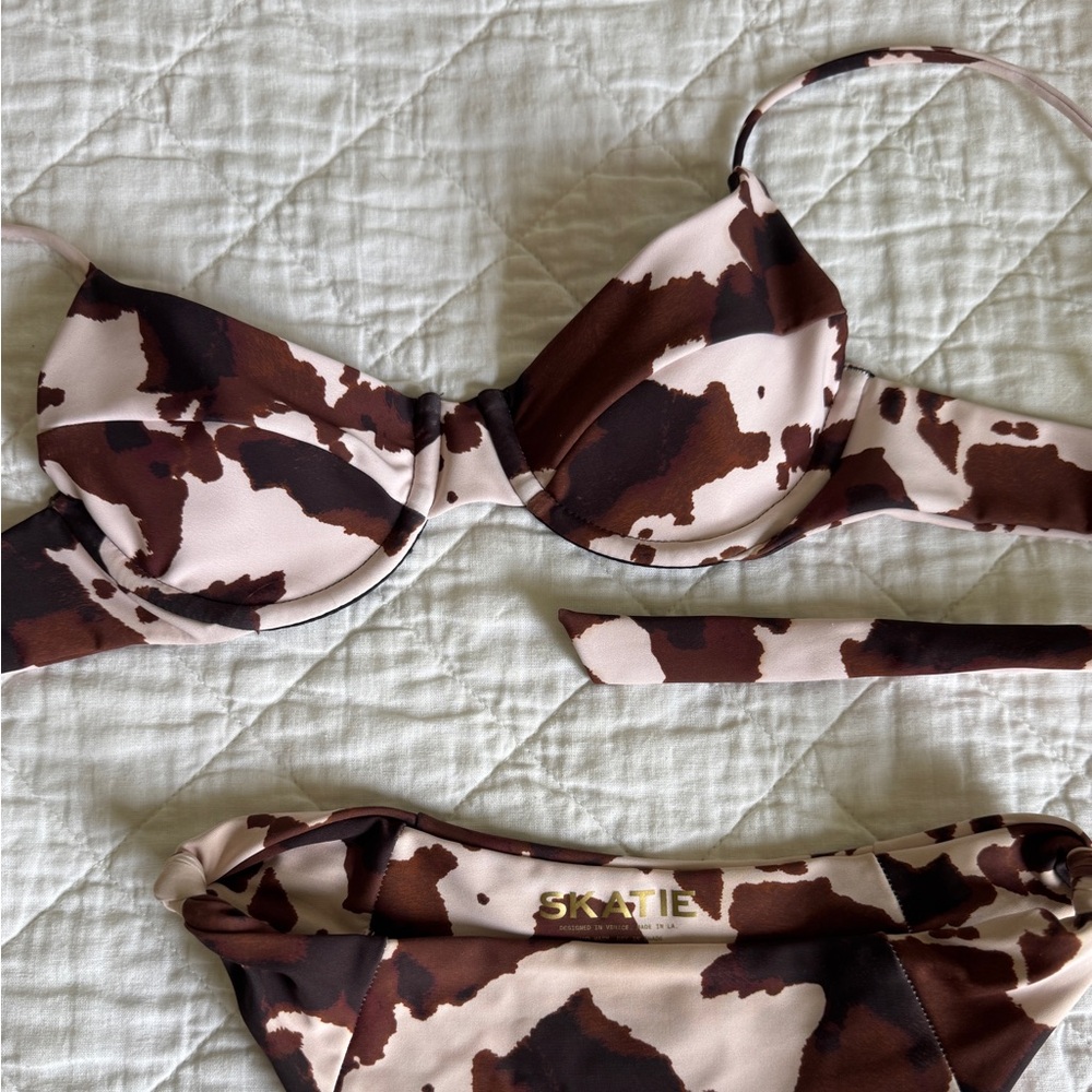 Skatie Kate top and Salty Bottom:Dallas